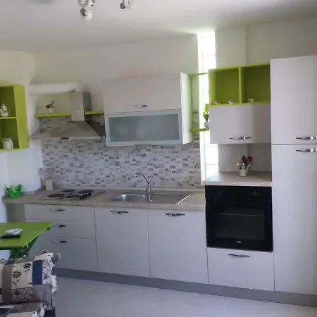 La Casa Di Chiara Tatil Evi Santa Maria al Bagno