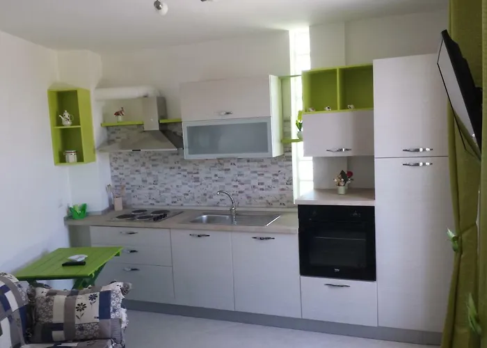 La Casa Di Chiara Tatil Evi Santa Maria al Bagno